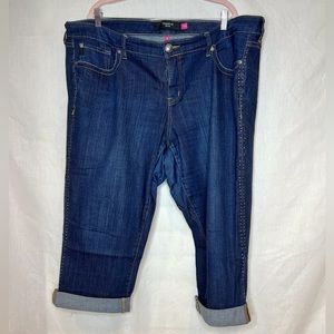 Torrid, denim capri pants, studs on the side, size 22